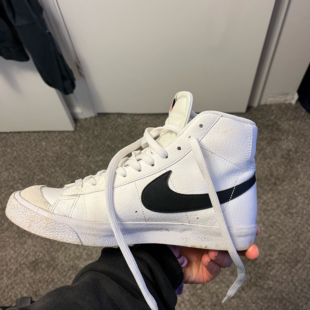 Nike Blazers - image 3